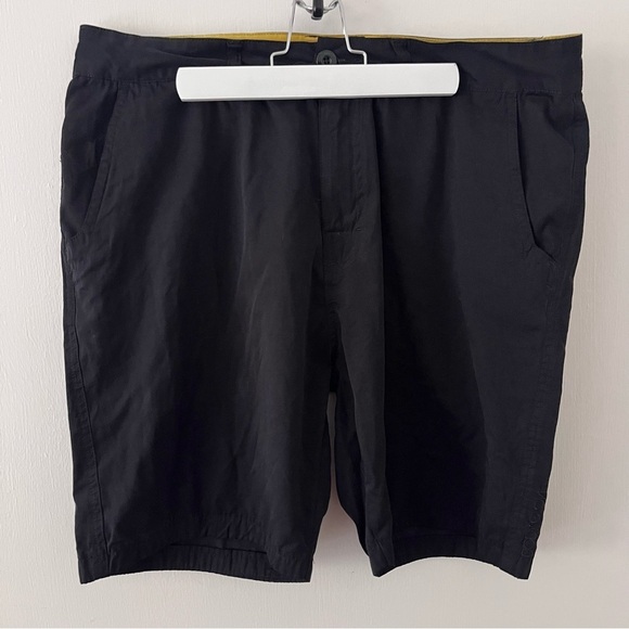 Body Glove Other - Body Glove Men’s Athletic Shorts 36